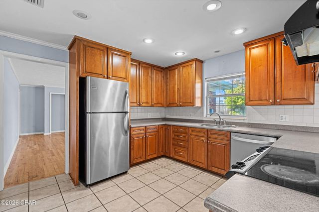 805 Skyland Avenue, Panama City, FL 32401