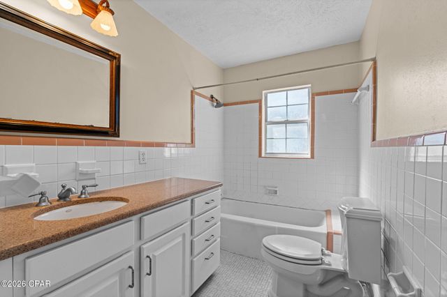 805 Skyland Avenue, Panama City, FL 32401