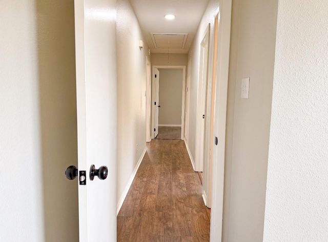 2402 Heather Street, Highlands, TX 77562