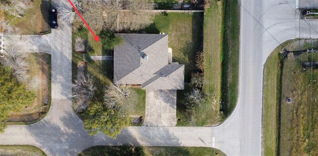 2402 Heather Street, Highlands, TX 77562