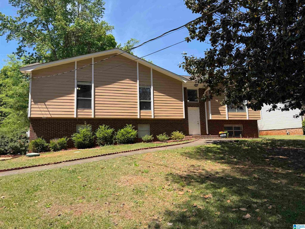112 PINEBLUFF TRAIL, Trussville, AL 35173
