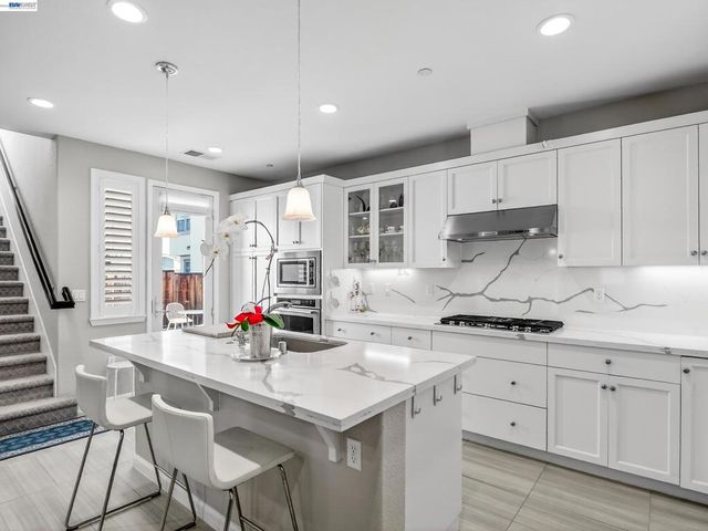 5030 Brook Valley Loop, San Jose, CA 95136