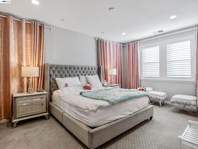 5030 Brook Valley Loop, San Jose, CA 95136