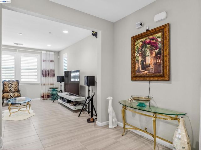 5030 Brook Valley Loop, San Jose, CA 95136