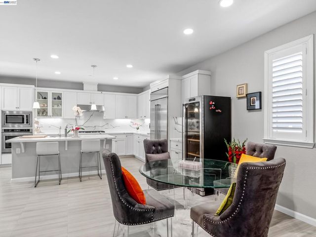 5030 Brook Valley Loop, San Jose, CA 95136