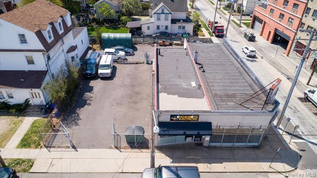 20-22 Brooklyn Avenue, Valley Stream, NY 11581