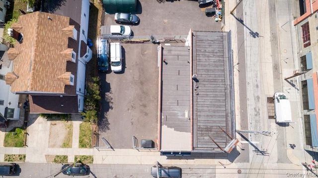 20-22 Brooklyn Avenue, Valley Stream, NY 11581
