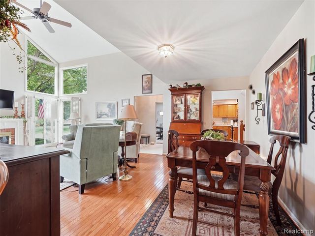 43162 W Kirkwood Drive, Clinton Township, MI 48038