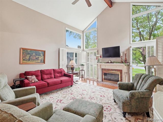 43162 W Kirkwood Drive, Clinton Township, MI 48038