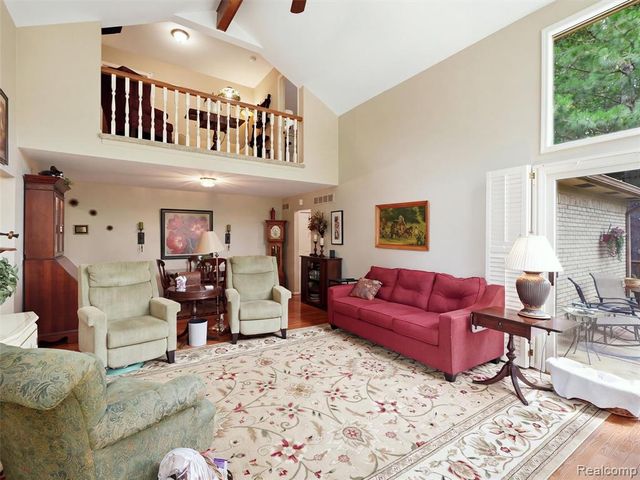 43162 W Kirkwood Drive, Clinton Township, MI 48038