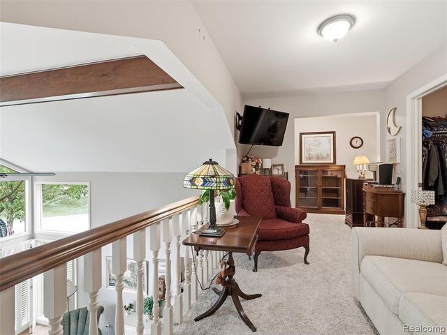 43162 W Kirkwood Drive, Clinton Township, MI 48038