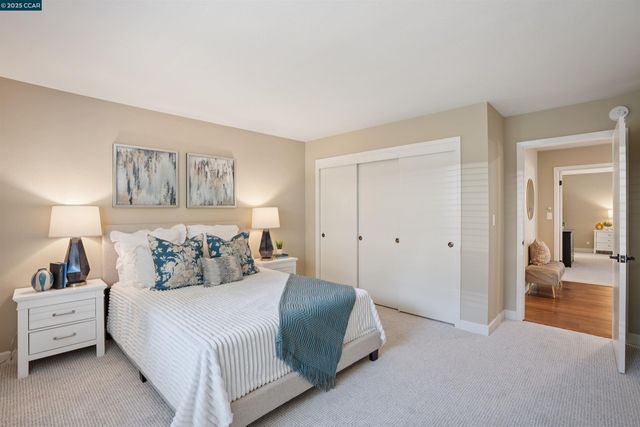404 Ridge Gate Road, Orinda, CA 94563