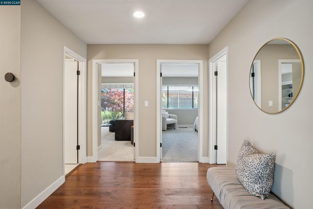 404 Ridge Gate Road, Orinda, CA 94563