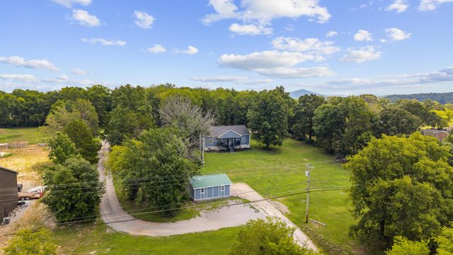 1895 Cainsville Rd, Lebanon, TN 37090