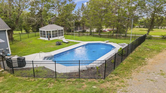 1895 Cainsville Rd, Lebanon, TN 37090
