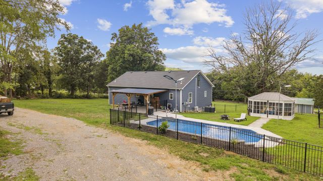 1895 Cainsville Rd, Lebanon, TN 37090