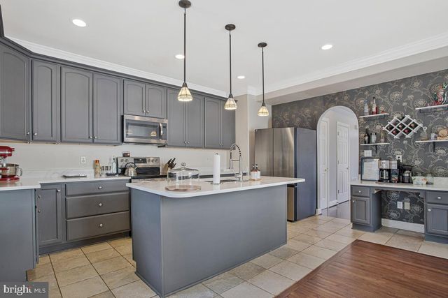 1617 HILLTOP RD, Edgewater, MD 21037