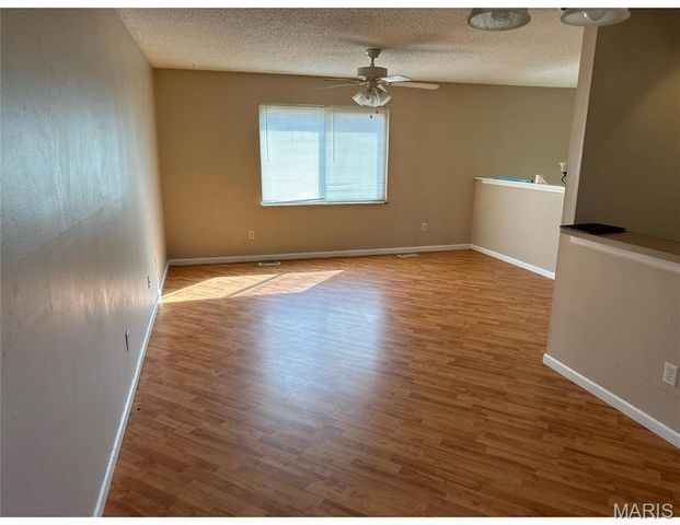 2397 Millvalley Drive, Florissant, MO 63031