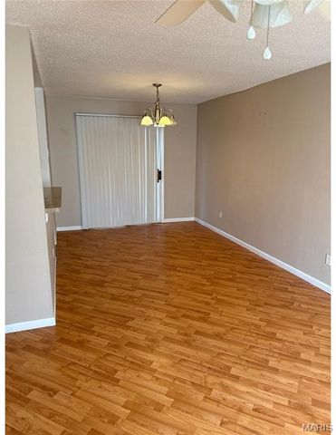 2397 Millvalley Drive, Florissant, MO 63031