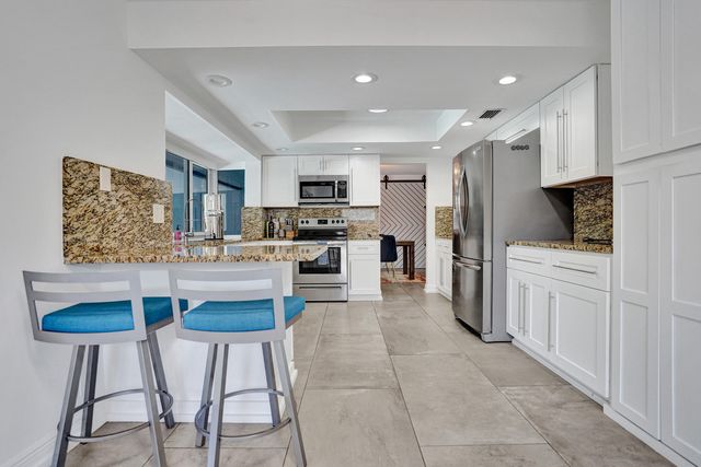 1201 SW 28th Avenue, Boynton Beach, FL 33426