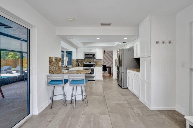1201 SW 28th Avenue, Boynton Beach, FL 33426