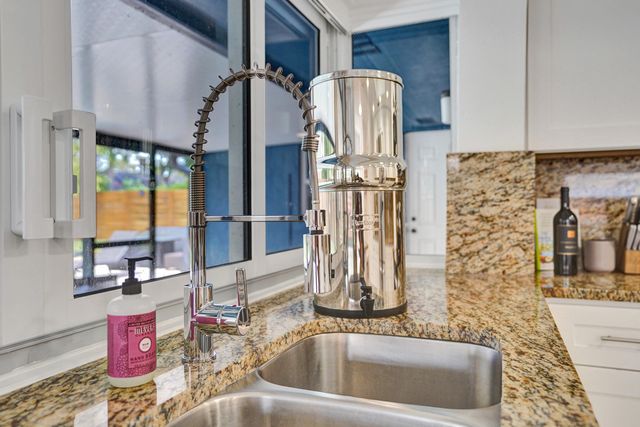 1201 SW 28th Avenue, Boynton Beach, FL 33426