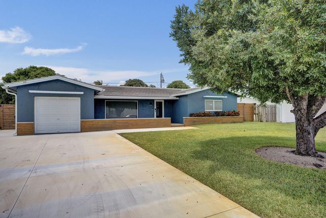 1201 SW 28th Avenue, Boynton Beach, FL 33426