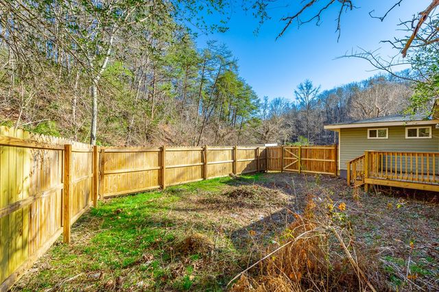 4516 Old Mineral Springs Rd, Lafayette, GA 30728