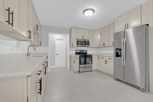 16037 Evans Avenue, South Holland, IL 60473