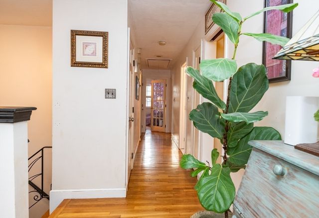 32 Doncaster Circle, Lynnfield, MA 01940