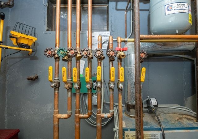 32 Doncaster Circle, Lynnfield, MA 01940