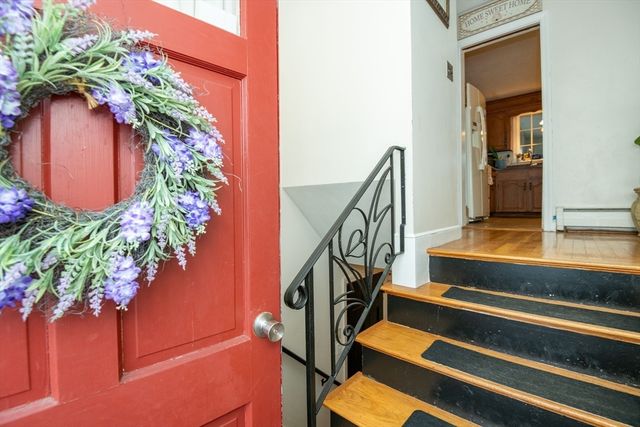 32 Doncaster Circle, Lynnfield, MA 01940