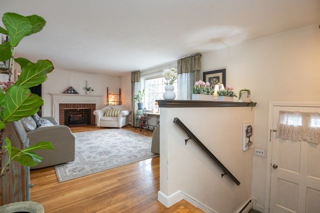 32 Doncaster Circle, Lynnfield, MA 01940