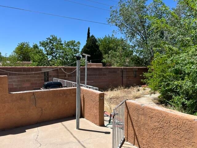 3505 Valencia Drive NE, Albuquerque, NM 87110