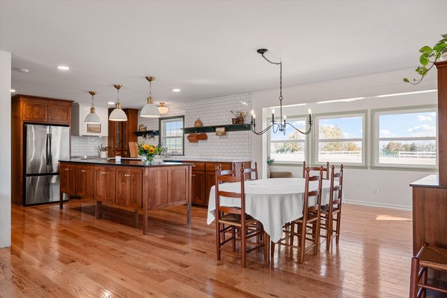 912 Old Columbia Rd, Unionville, TN 37180