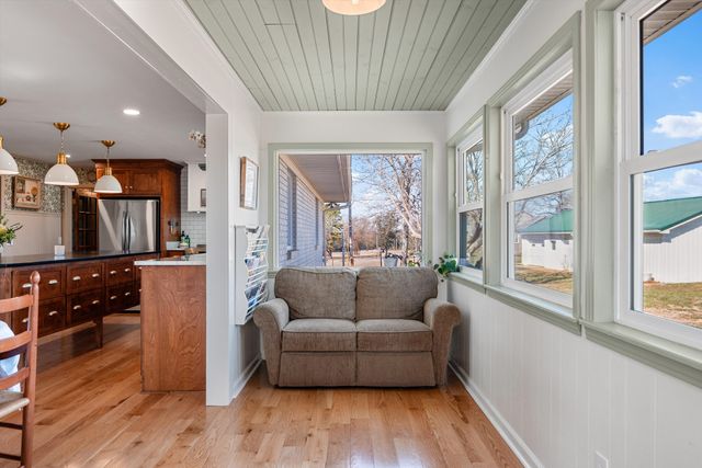 912 Old Columbia Rd, Unionville, TN 37180