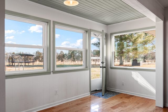 912 Old Columbia Rd, Unionville, TN 37180