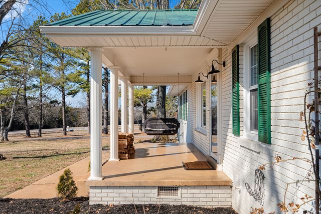 912 Old Columbia Rd, Unionville, TN 37180