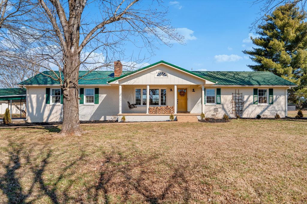 912 Old Columbia Rd, Unionville, TN 37180