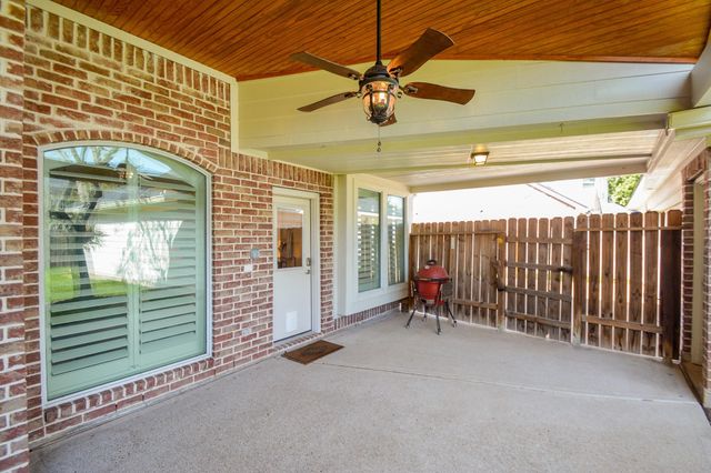 22614 Sierra Lake Court, Katy, TX 77494