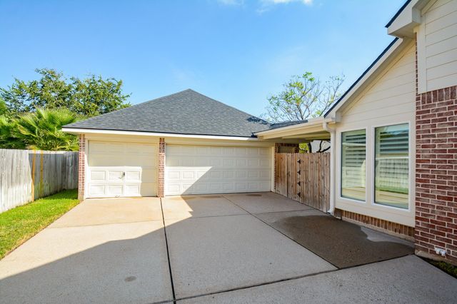 22614 Sierra Lake Court, Katy, TX 77494