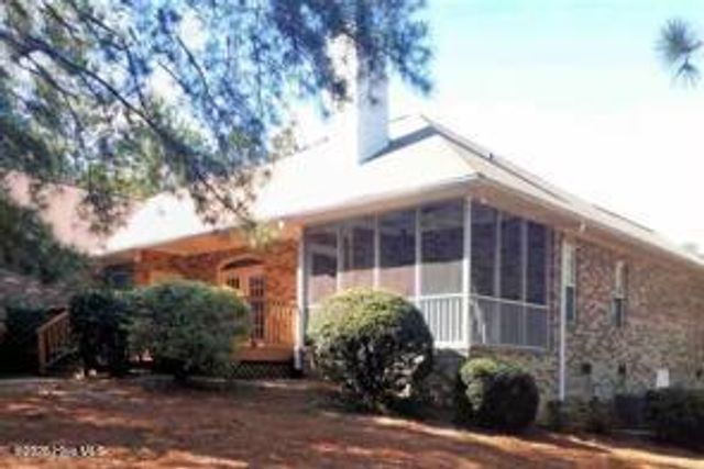 8 Tull Lane, Pinehurst, NC 28374