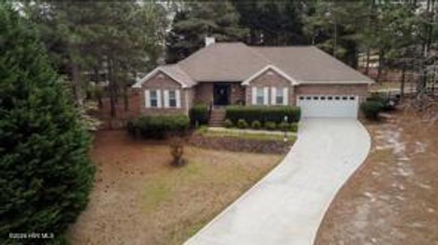 8 Tull Lane, Pinehurst, NC 28374