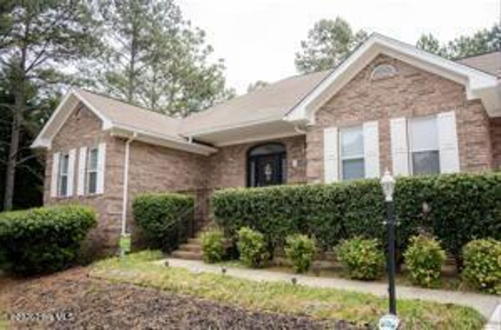 8 Tull Lane, Pinehurst, NC 28374