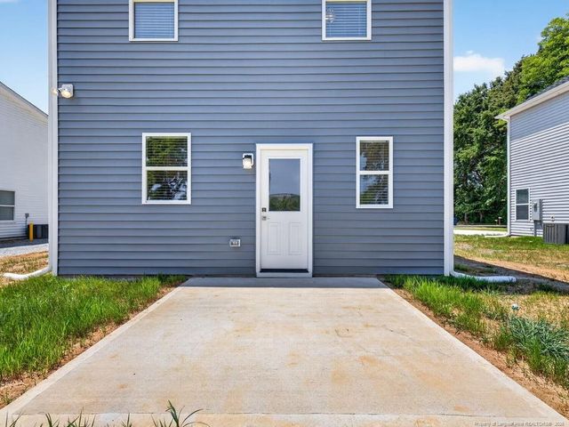 1021 E Harnett Street, Dunn, NC 28334