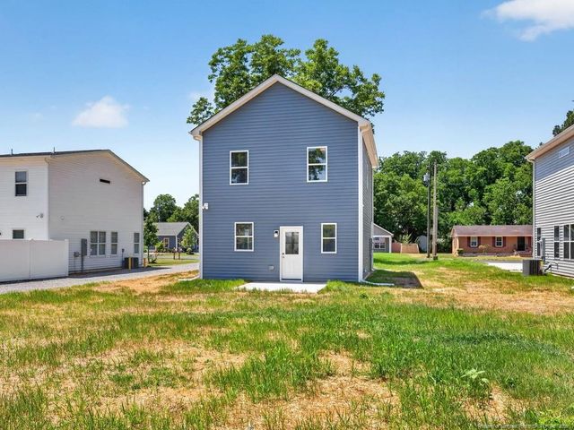 1021 E Harnett Street, Dunn, NC 28334