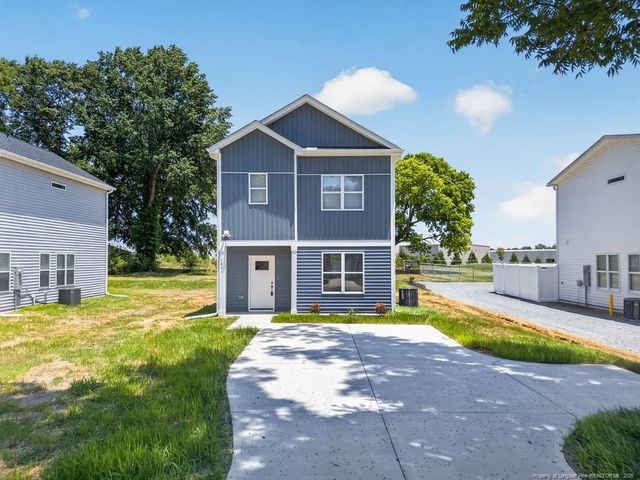 1021 E Harnett Street, Dunn, NC 28334