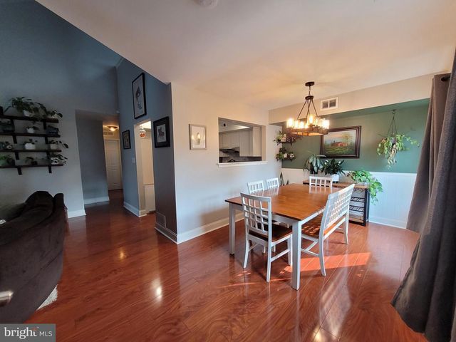180 WOODLAKE DR, Marlton, NJ 08053