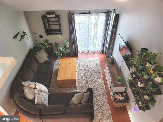 180 WOODLAKE DR, Marlton, NJ 08053