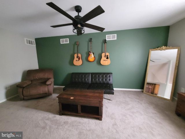 180 WOODLAKE DR, Marlton, NJ 08053